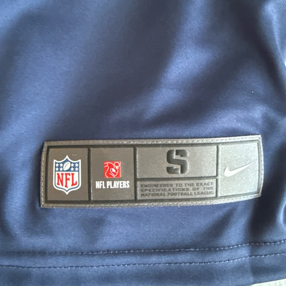 Nike Navy and Lime Green Jersey - Picture 3 of 7